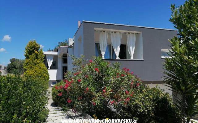 Apartmanok Dora  – Szálláshely Bibinje Horvátország