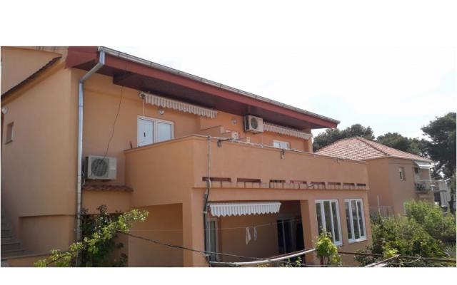 Apartmanok and Szobák Nediljko – Szálláshely Bibinje Horvátország