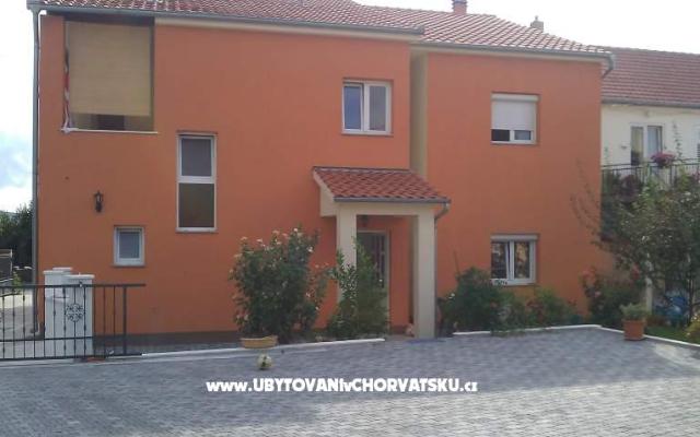 Bosana apartments – Szálláshely Biograd Horvátország