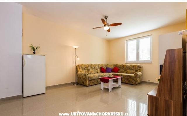 Apartmanok Antonela – Szálláshely Biograd Horvátország