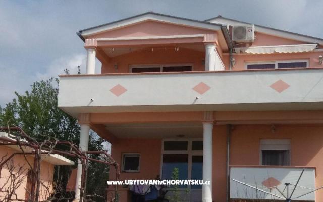 Apartmanok Luka – Szálláshely Biograd Horvátország