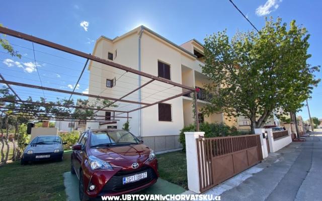 Apartmanok Nikadino – Szálláshely Biograd Horvátország