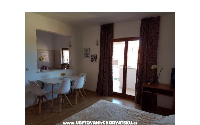 Apartmanok NILA – Szálláshely Biograd Horvátország