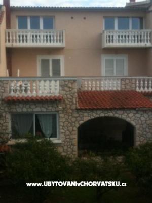 Apartmanok Sladić – Szálláshely Biograd Horvátország