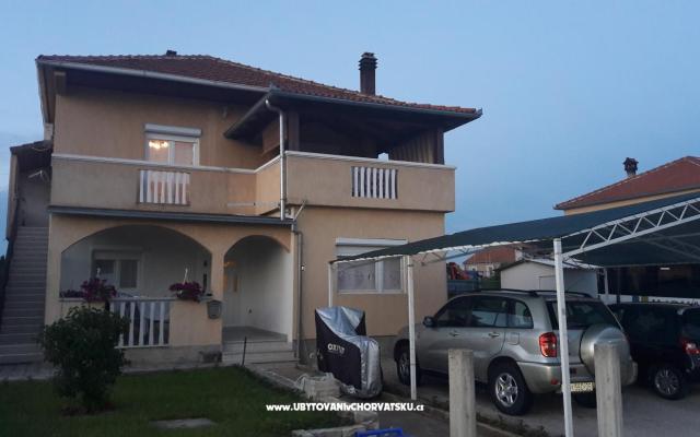 D-T  – Szálláshely Biograd Horvátország