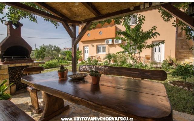Studio apartmani Petra – Szálláshely Biograd Horvátország