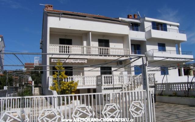 Vila Šesto – Szálláshely Biograd Horvátország
