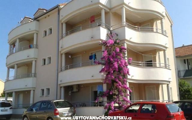 Villa Angie – Szálláshely Biograd Horvátország