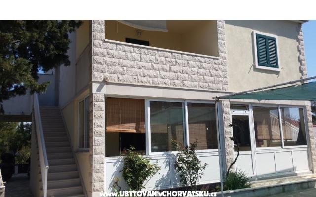 Apartmanok San Martino – Szálláshely Brac sziget Horvátország