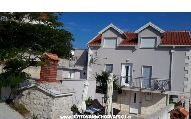 Apartmanok Sandra – Szálláshely Brac sziget Horvátország
