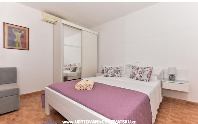 Apartmanok Vera i Ćiro Novak – Szálláshely Brela Horvátország