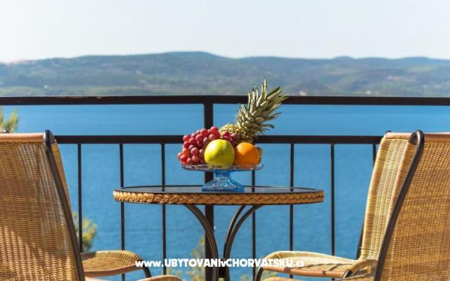 Apartmanok near the beach – Szálláshely Brela Horvátország