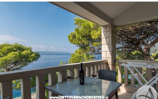Beachview Apartmanok/Free parking – Szálláshely Brela Horvátország