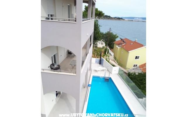 Apartmanok Villa Stipe – Szálláshely Dugi Rat Horvátország