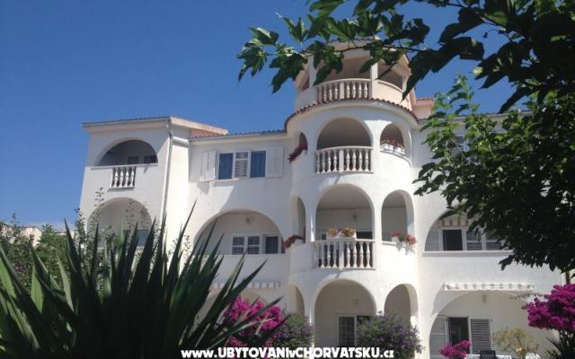 Villa Orij Apartmanok – Szálláshely Dugi Rat Horvátország