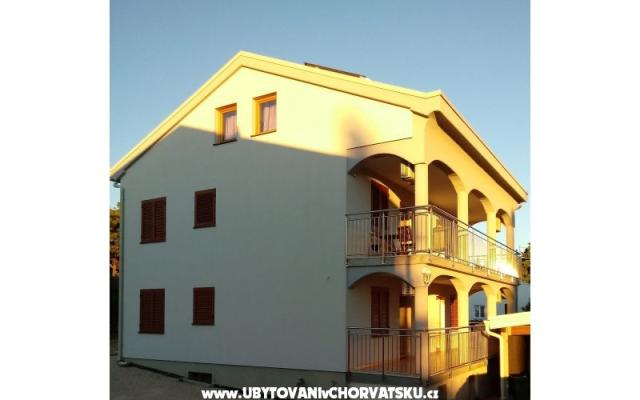 Apartmanok Lukić – Szálláshely Sv. Filip i Jakov Horvátország