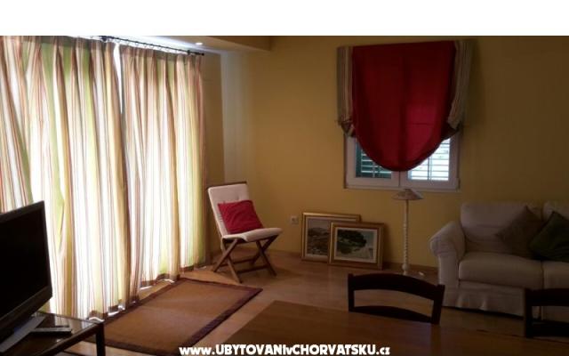 Apartmanok Mira – Szálláshely Sv. Filip i Jakov Horvátország