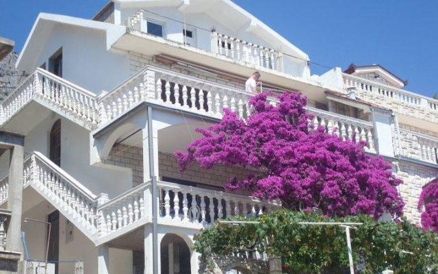 Apartmanok &amp; rooms Brist – Szálláshely Gradac – Podaca Horvátország