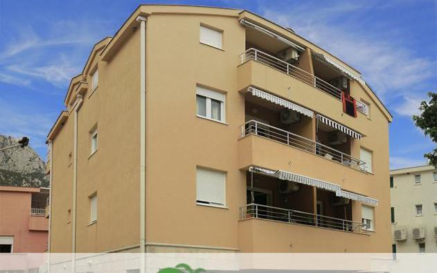 Lovrić Apartmanok – Szálláshely Gradac – Podaca Horvátország