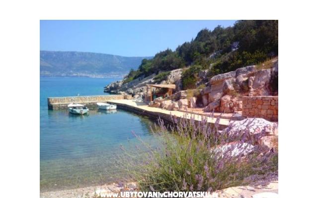Apartmanok Oskorušica – Szálláshely Hvar sziget Horvátország