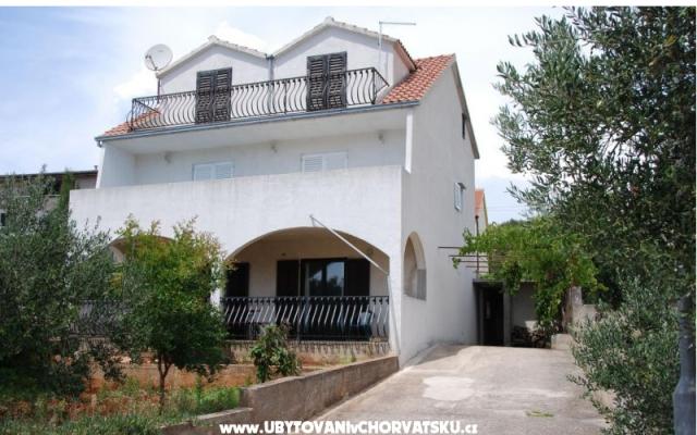 Apartmanok Miletić – Szálláshely Hvar sziget Horvátország