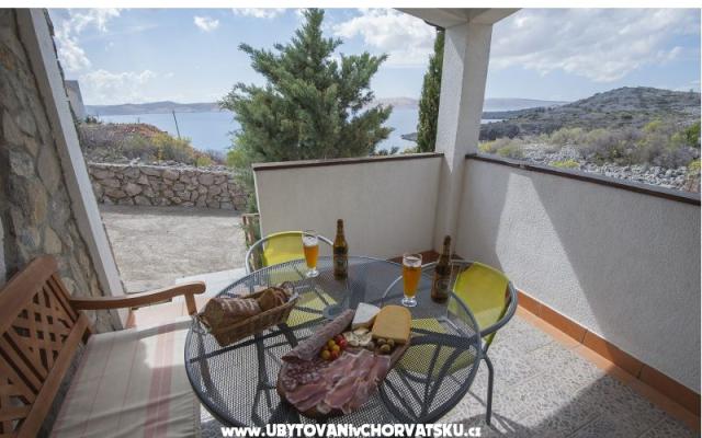 Villa Liza – Szálláshely Karlobag Horvátország