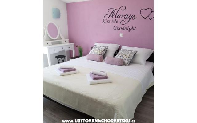 Apartman Dejana – Szálláshely Kastela Horvátország