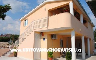 Apartmanok Kairos - Bili 9 – Szálláshely Kastela Horvátország