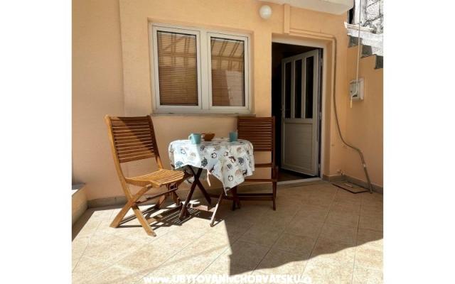 Apartmanok Kod Marice – Szálláshely Kastela Horvátország