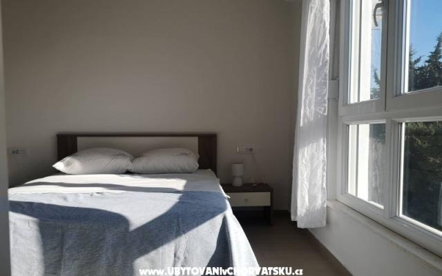 Sun Apartmanok – Szálláshely Kastela Horvátország