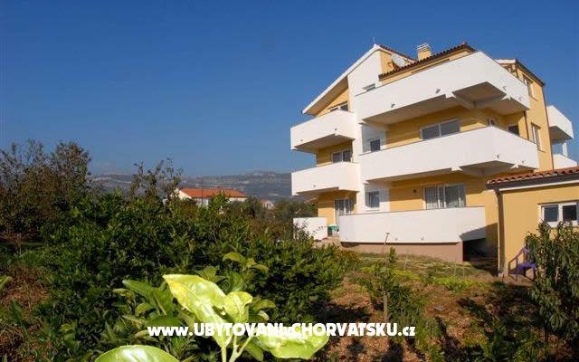 Villa Lucija – Szálláshely Kastela Horvátország
