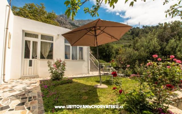 Downtown Apartmanok + Free Parking – Szálláshely Makarska Horvátország