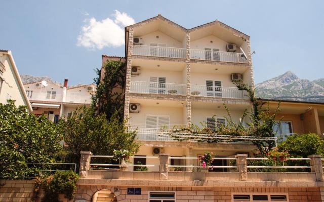 Villa Neda – Szálláshely Makarska Horvátország