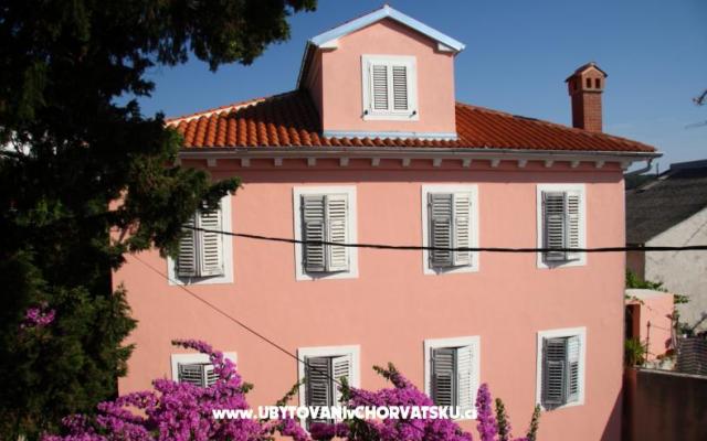Apartmanok  Vodarić – Szálláshely Mali Losinj sziget Horvátország