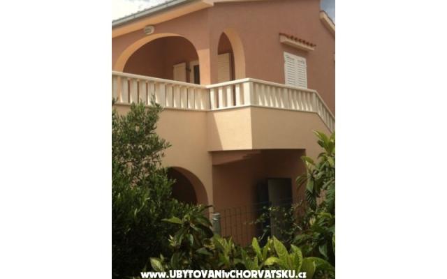 Apartman Cristian Sevid – Szálláshely Marina - Trogir Horvátország