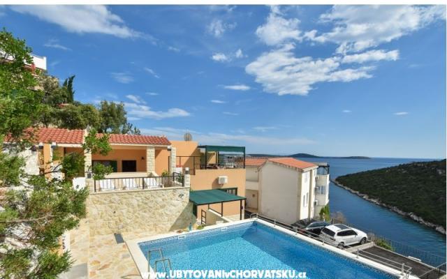 Villa Meri – Szálláshely Marina - Trogir Horvátország