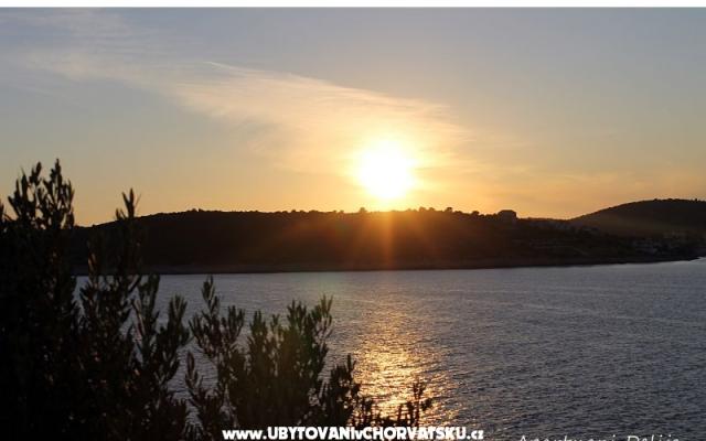 Apartmanok Delija – Szálláshely Marina - Trogir Horvátország