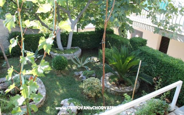 Apartmanok Jelena – Szálláshely Marina - Trogir Horvátország
