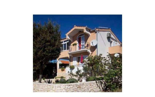 Apartmanok Kozlica Sevid – Szálláshely Marina - Trogir Horvátország