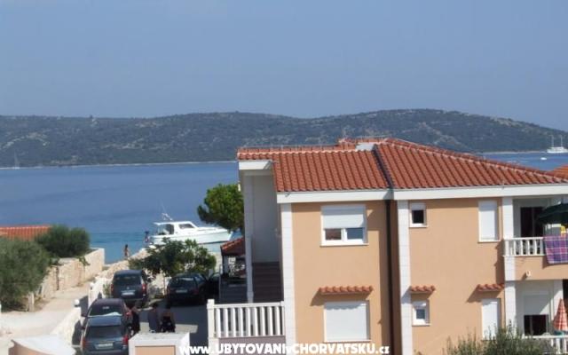 Apartmanok Mara – Szálláshely Marina - Trogir Horvátország