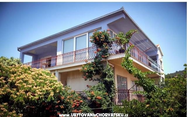 Apartmanok Boris - Vinisce at Trogi – Szálláshely Marina - Trogir Horvátország