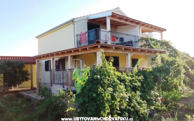 Apartmanok Liljana – Szálláshely Marina - Trogir Horvátország