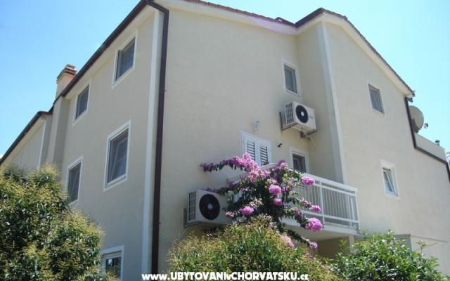 Apartmanok Luka – Szálláshely Marina - Trogir Horvátország