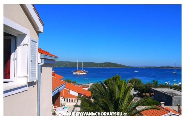 Apartmanok Sevid - Vučica – Szálláshely Marina - Trogir Horvátország