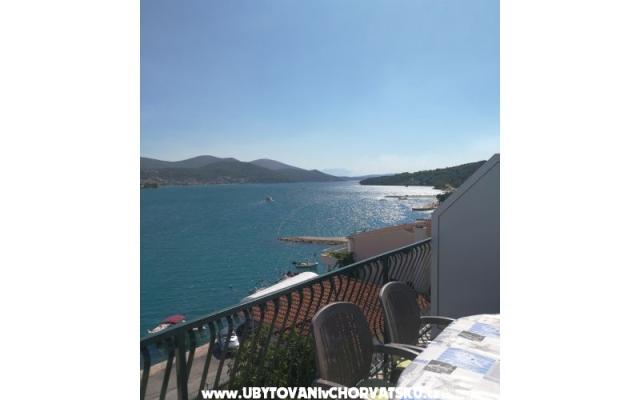 Apartmanok V&amp;I – Szálláshely Marina - Trogir Horvátország