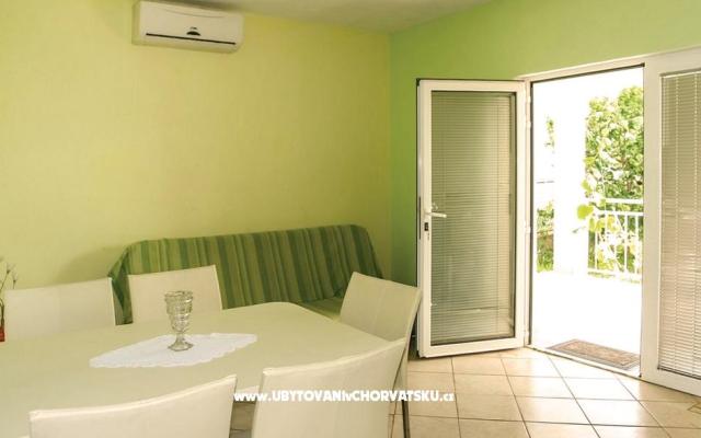 Karabatić Joško Apartmanok – Szálláshely Marina - Trogir Horvátország