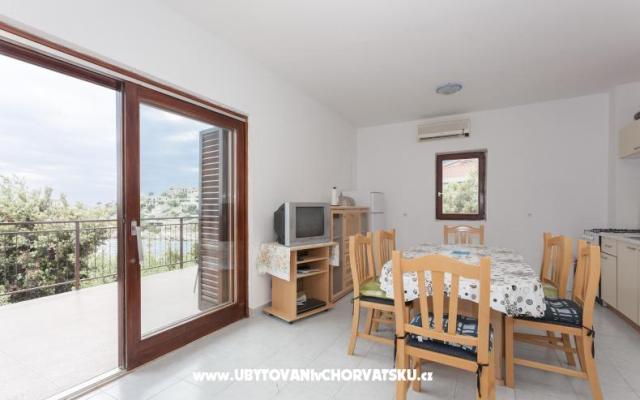 Vakáció Taraš – Szálláshely Marina - Trogir Horvátország