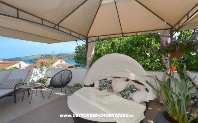 Lanterna – Szálláshely Marina - Trogir Horvátország