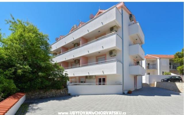 Apartmanok SABB – Szálláshely Murter sziget Horvátország