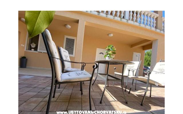 Aenona apartmani – Szálláshely Nin - Zadar Horvátország